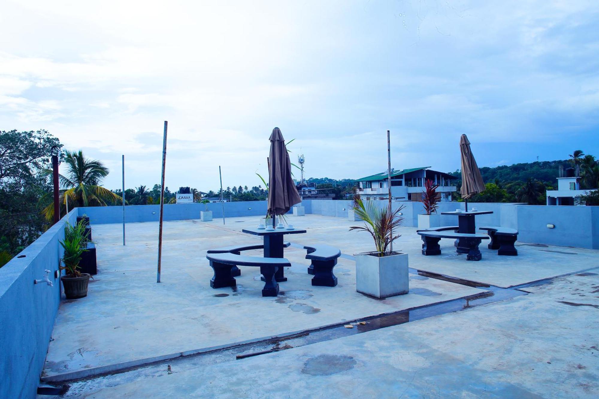 Isindu Sky Lodge Mirissa Exterior foto