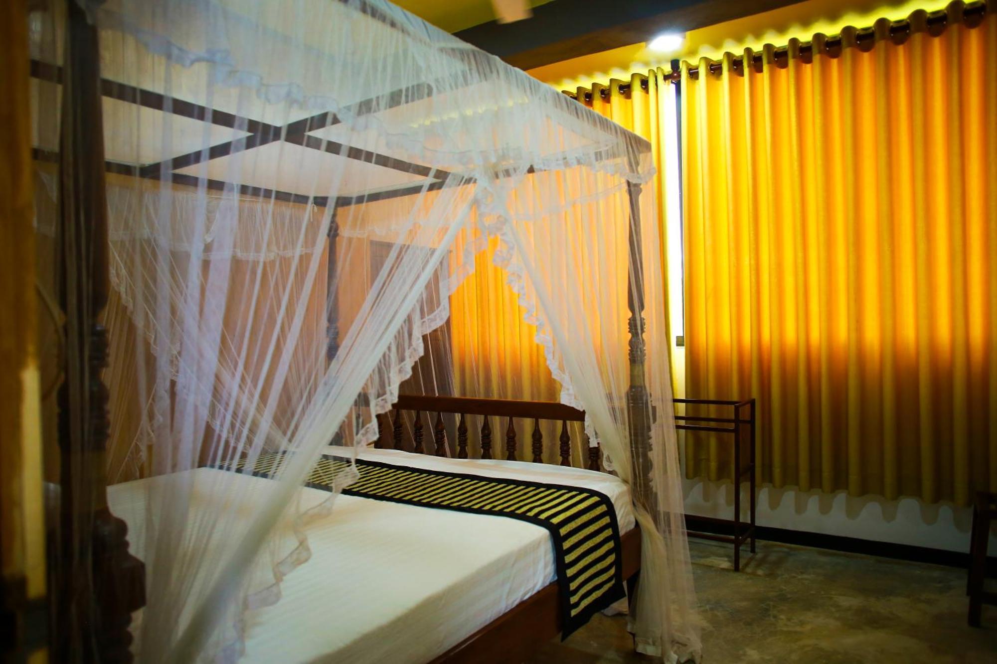 Isindu Sky Lodge Mirissa Exterior foto